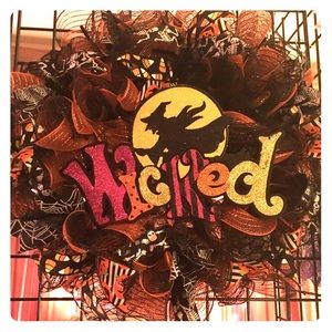 SOLD !!!Wicked Wreath